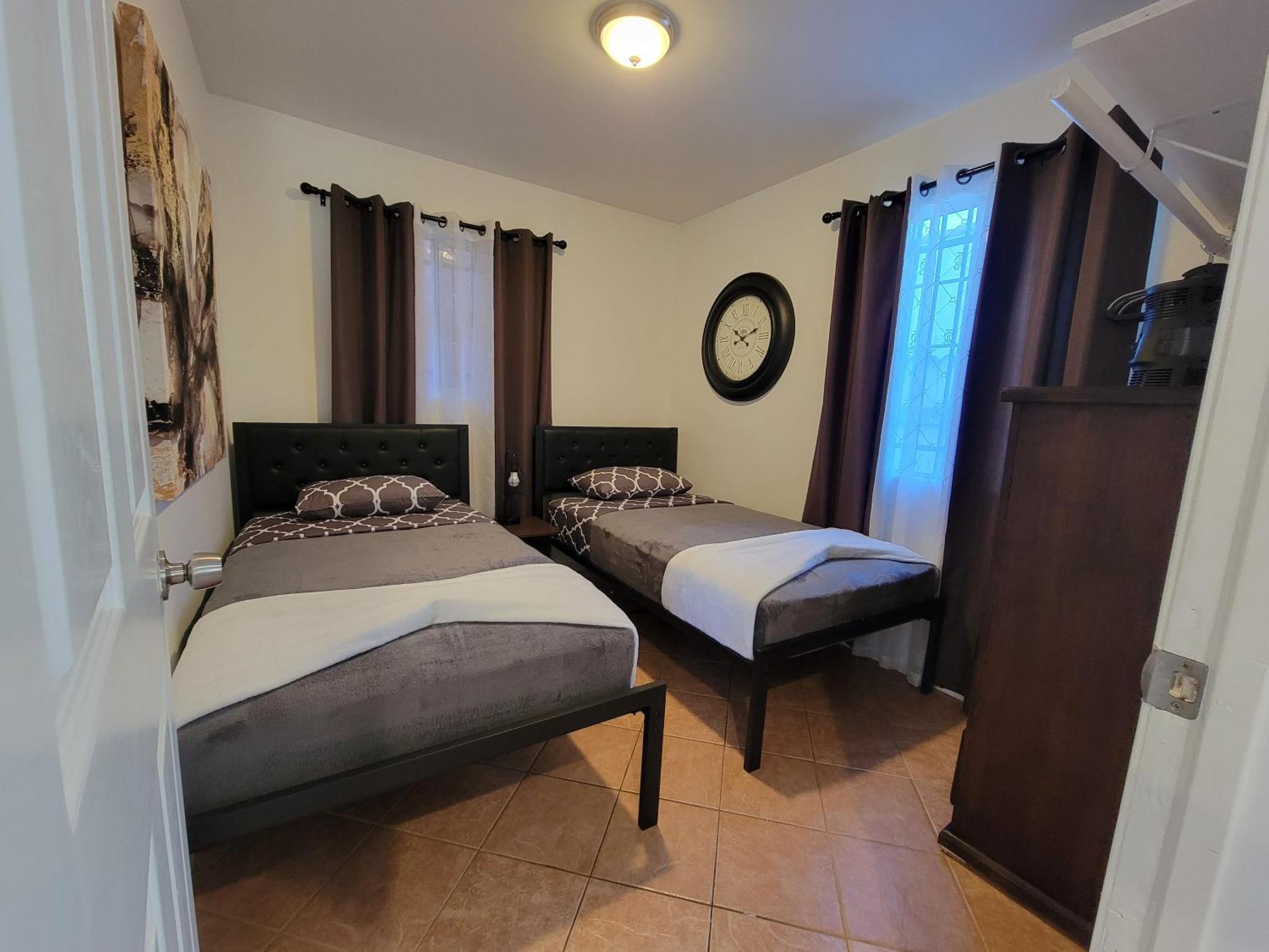 Beverlywood 2-bedroom - 5 Minutes To Rodeo Drive Los Angeles