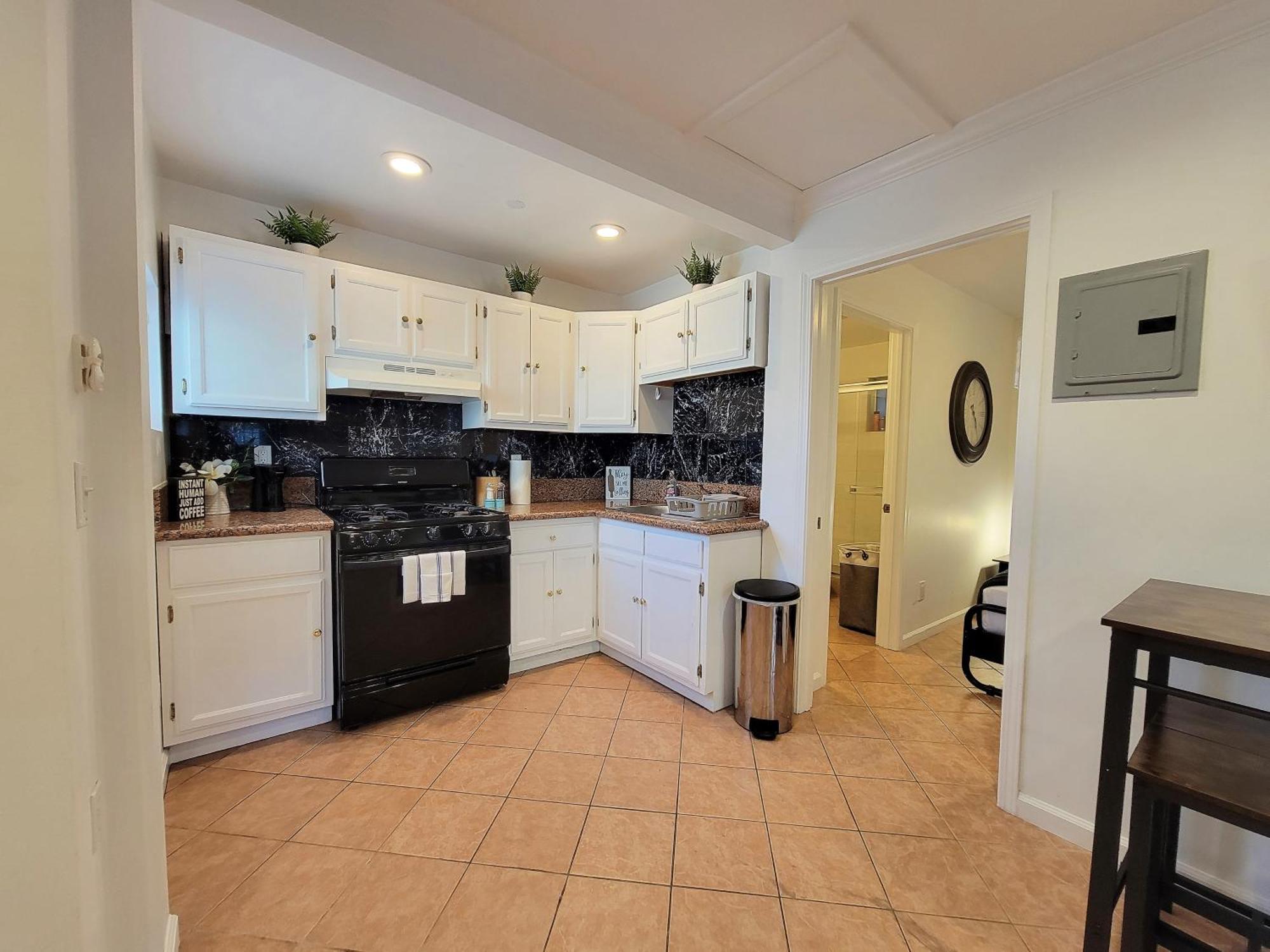Appartement Beverlywood 2-bedroom - 5 Minutes To Rodeo Drive Los Angeles